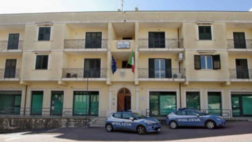 Scoperti sei lavoratori in nero nel cantiere di una scuola a Polistena