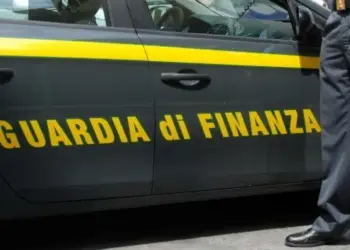 Diamante, la Guardia di Finanza sequestra oltre 30mila prodotti di Carnevale non sicuri