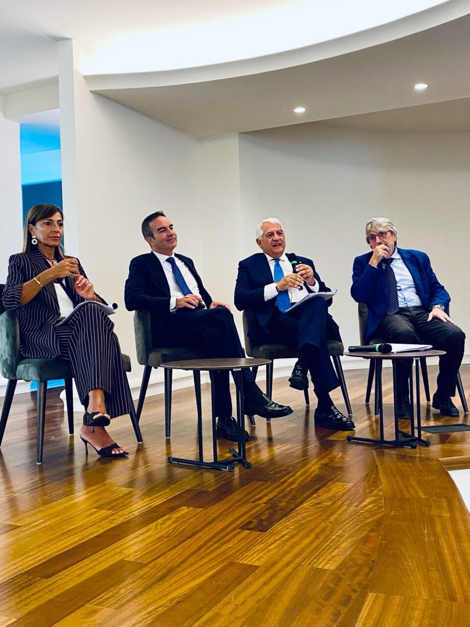 MedSalute a Catanzaro. Occhiuto: “servono più risorse perché sono aumentati i bisogni di salute”