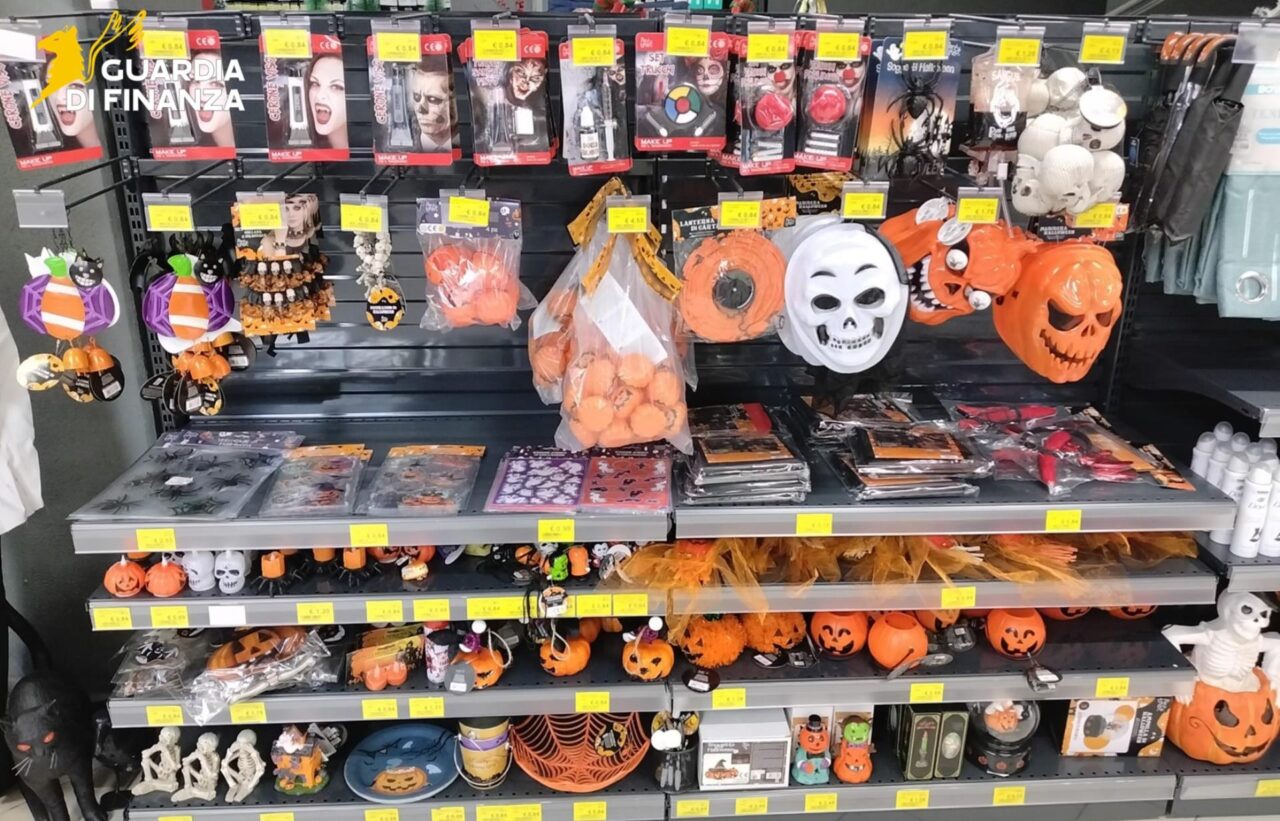 Halloween, sequestrati nel Cosentino 300 mila prodotti non sicuri (Video)