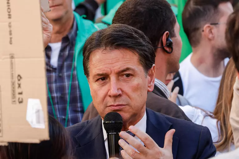 Protesta Tir in Calabria. Conte incontra i manifestanti: «Disagio reale, il Governo non può far finta di nulla»