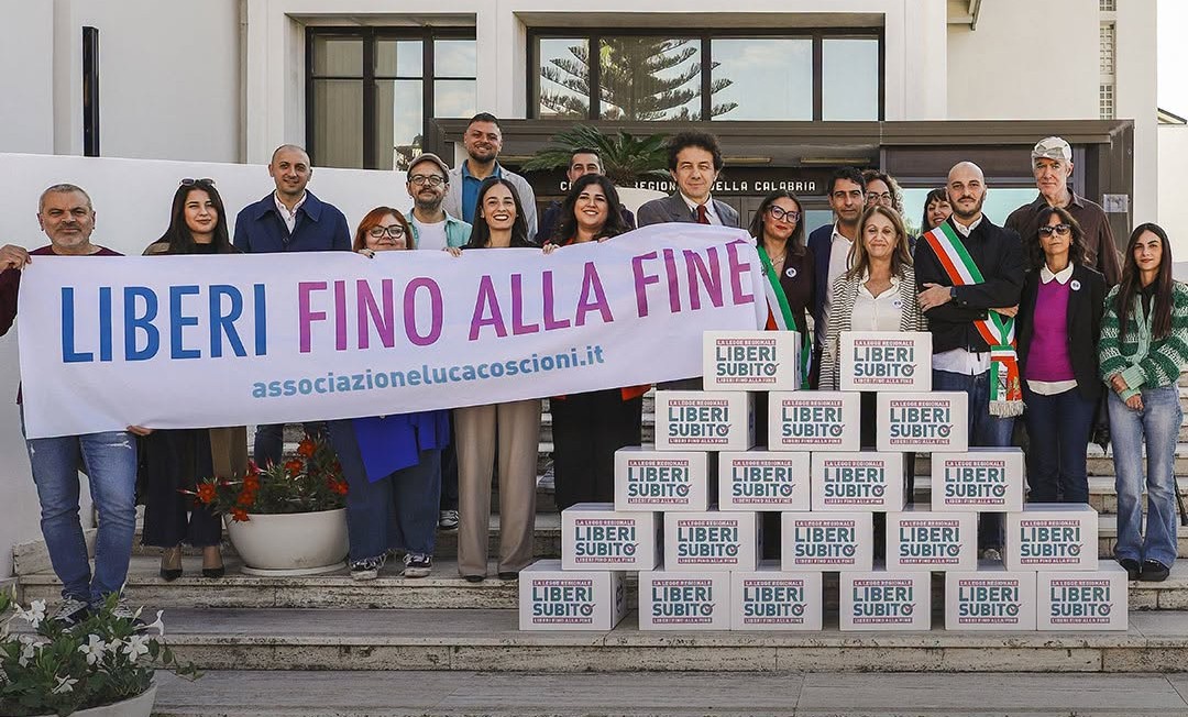 Fine vita. Oltre 10mila firme in Calabria: depositata la proposta di legge dell’Associazione Coscioni